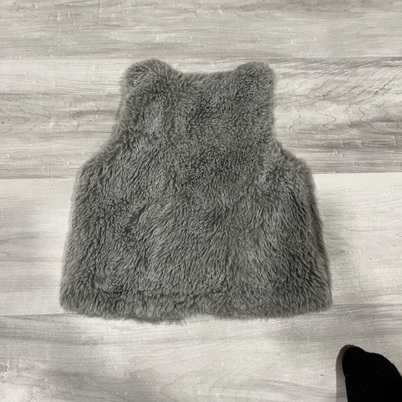 Faux Fur Toddler Vest - Picture 5 of 5